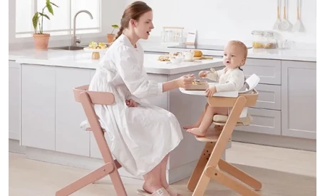 Adaptable high chair for babies - Low-cost high chair for babies